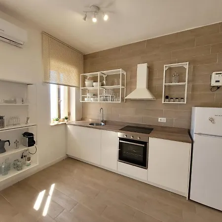 Apartament Eleni 50m & Shopping *